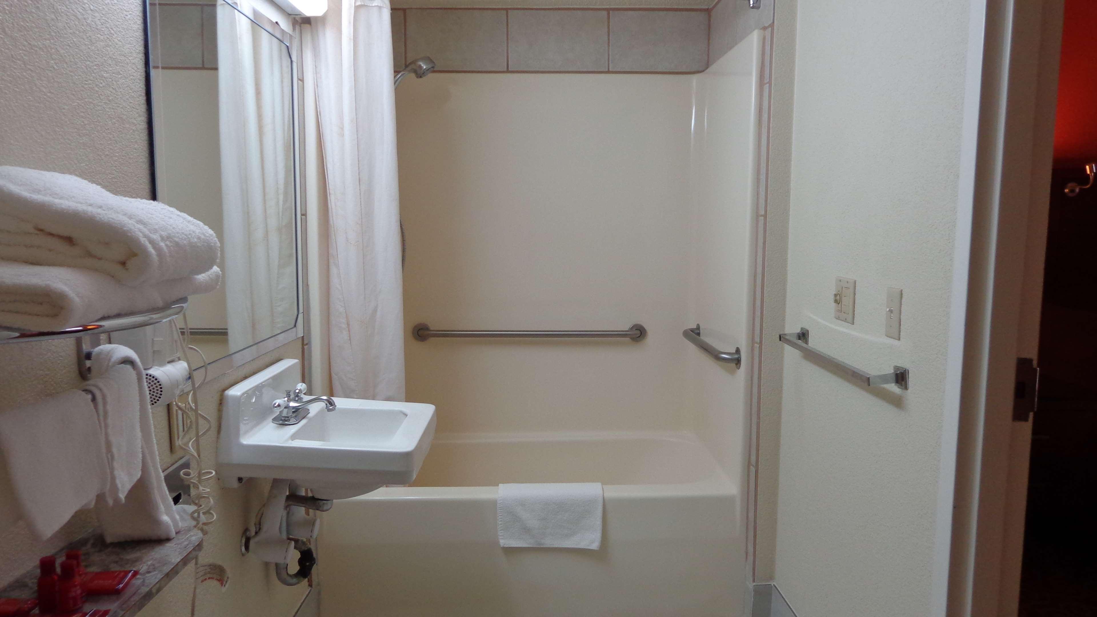Surestay Hotel By Best Western Childress Room photo