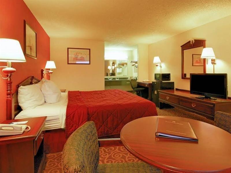Surestay Hotel By Best Western Childress Exterior photo