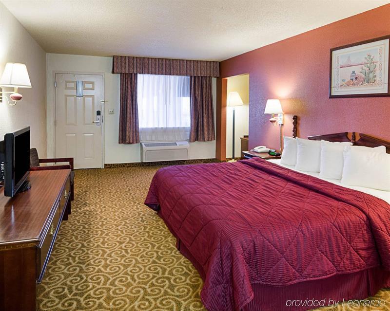 Surestay Hotel By Best Western Childress Exterior photo